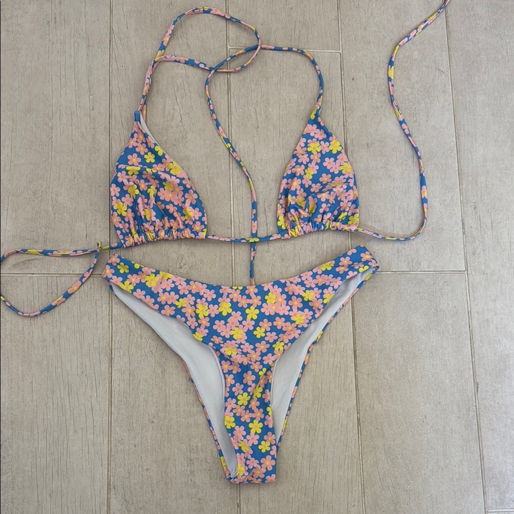 Flower bikini size small